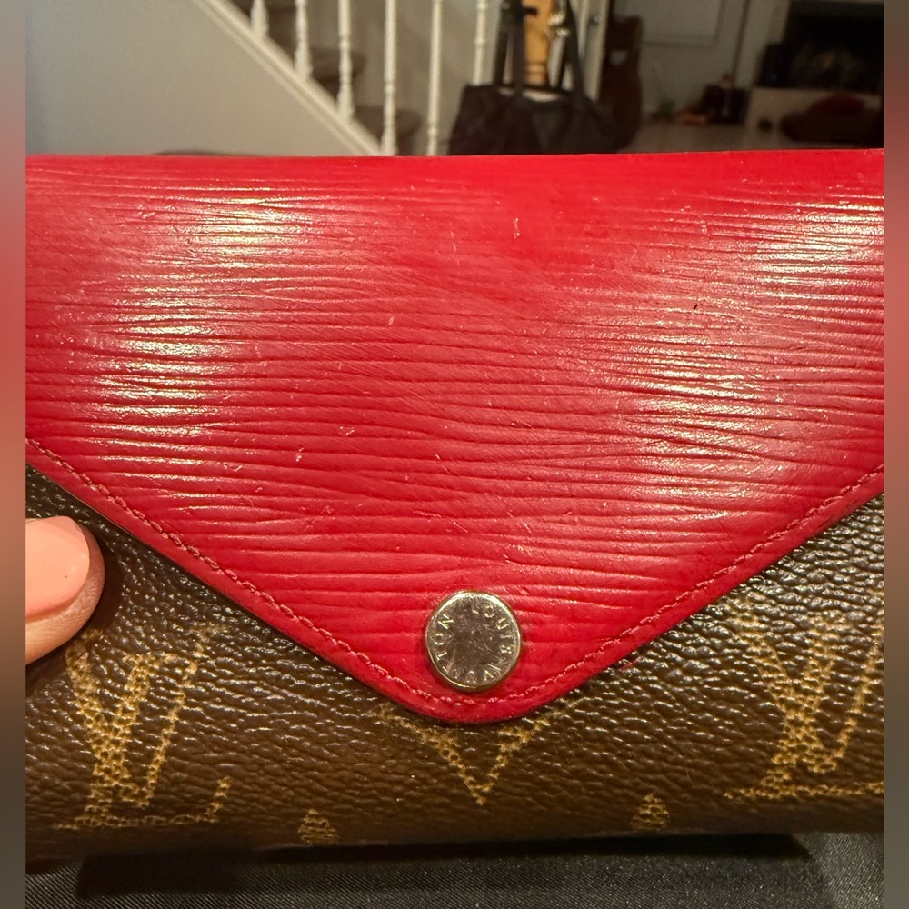 Louis Vuitton Marie Lou Wallet - Picture 2 of 16